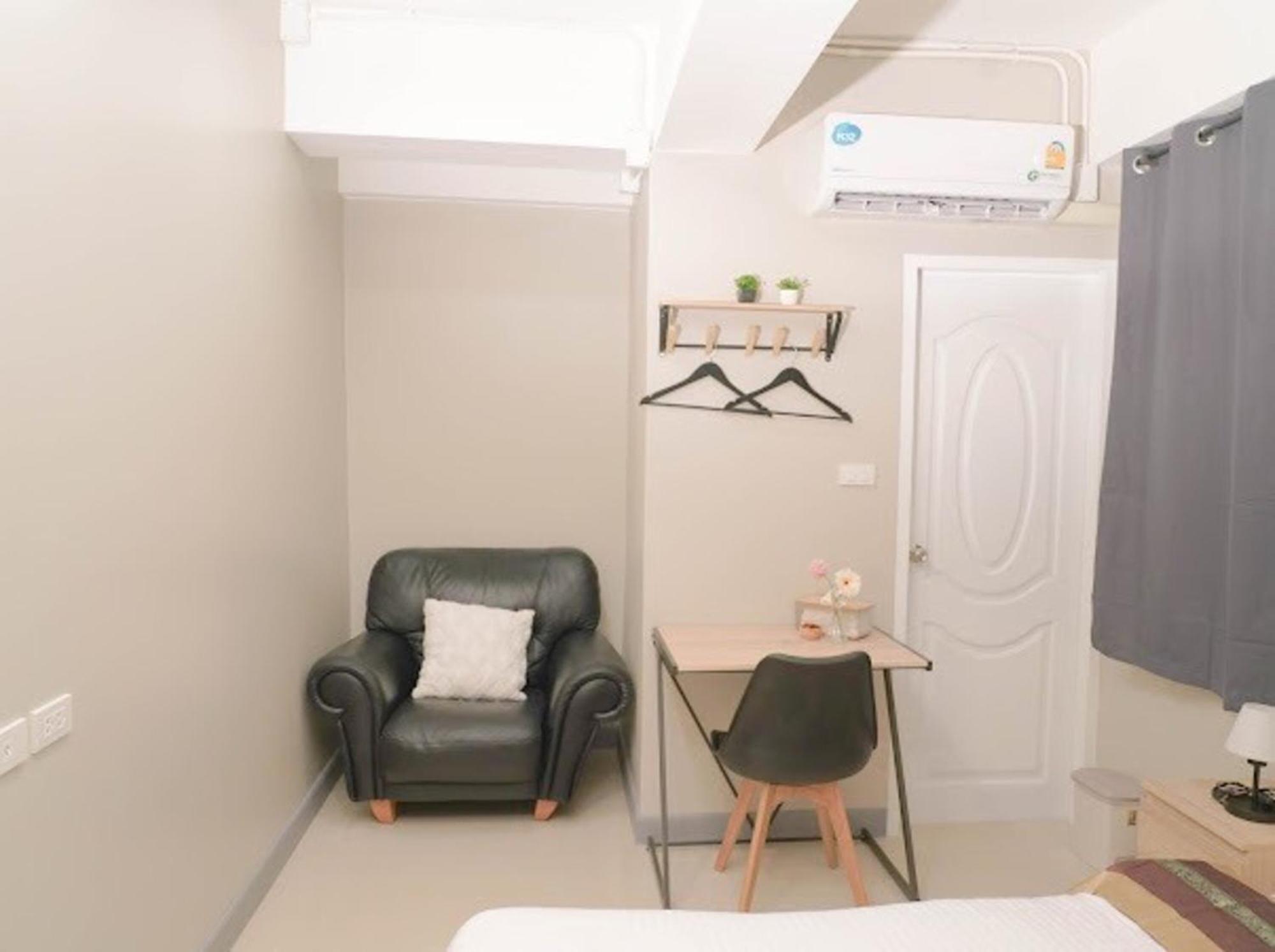 Bnb98 Silom Hotel Bangkok Extérieur photo
