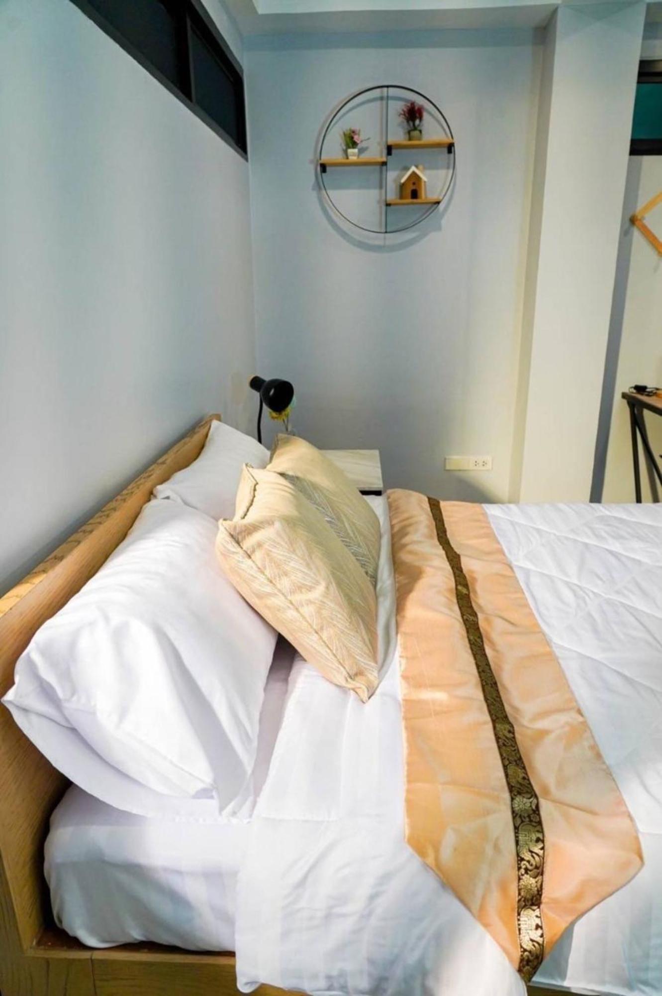 Bnb98 Silom Hotel Bangkok Extérieur photo