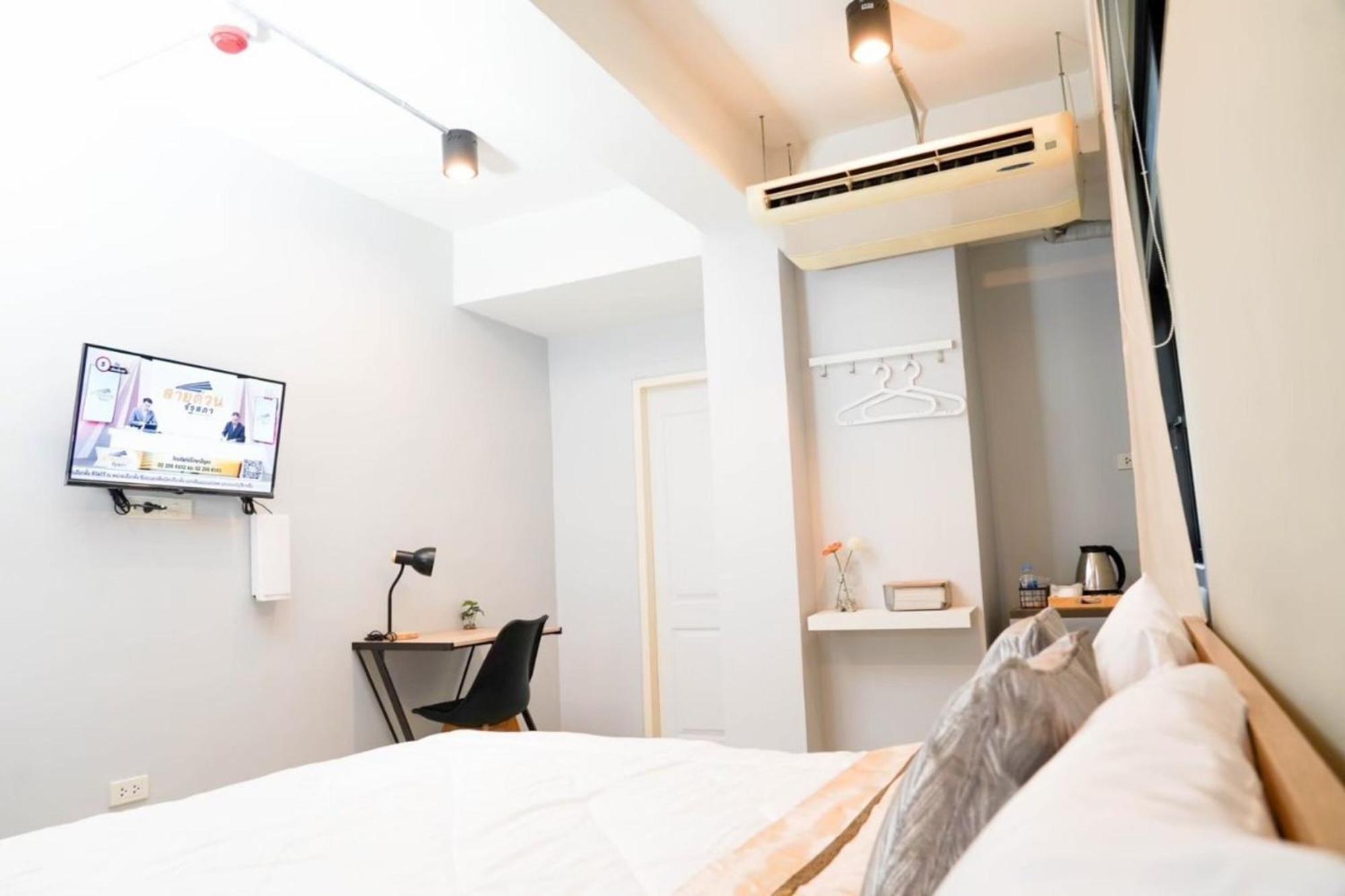 Bnb98 Silom Hotel Bangkok Extérieur photo